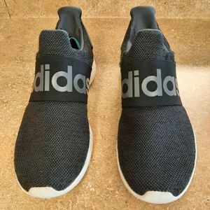 Mens Adidas size 9 shoes